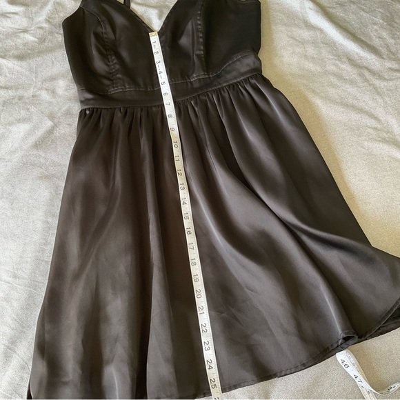 Slinky Dress - Cocktail Party, Wedding - Picture 9 of 10